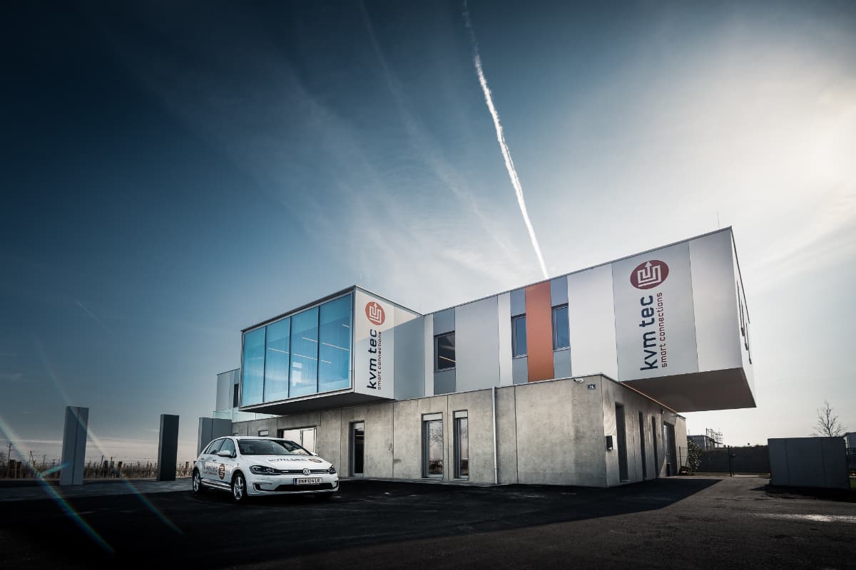 kvm-tec electronics GmbH